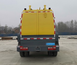 程力小多利卡國(guó)六餐廚垃圾車