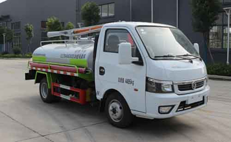 藍(lán)牌東風(fēng)途逸吸糞車