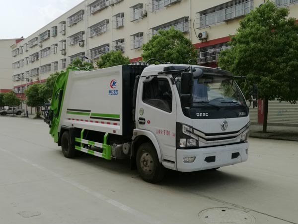 國(guó)六（6-8）方壓縮垃圾車(chē)