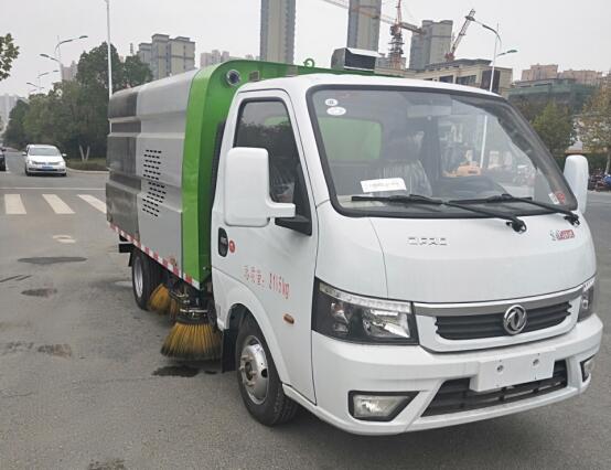 程力東風(fēng)藍牌小型掃路車