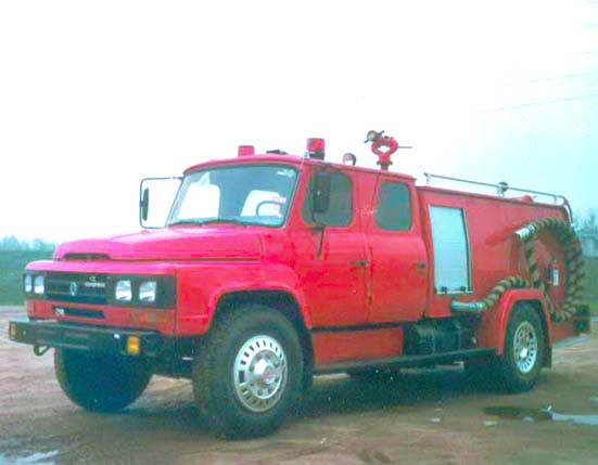 東風(fēng)尖頭140水罐消防車3.5噸