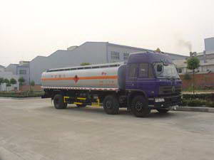 東風(fēng)后八輪雙橋化工液體運輸車