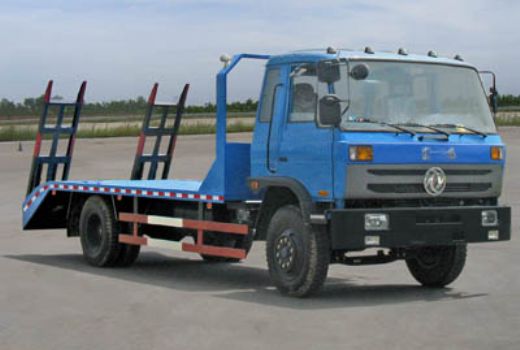東風(fēng)153平板運輸車