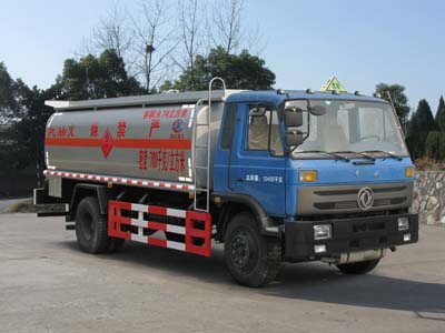 國(guó)四東風(fēng)145運(yùn)油車