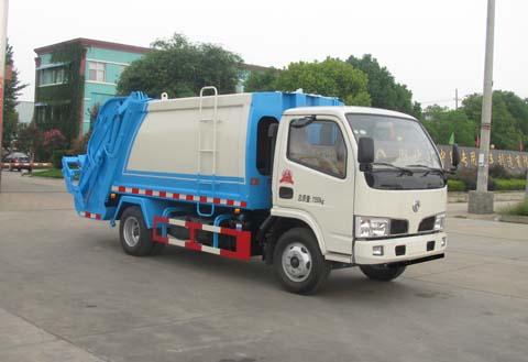 東風(fēng)國(guó)五壓縮式垃圾車(chē)
