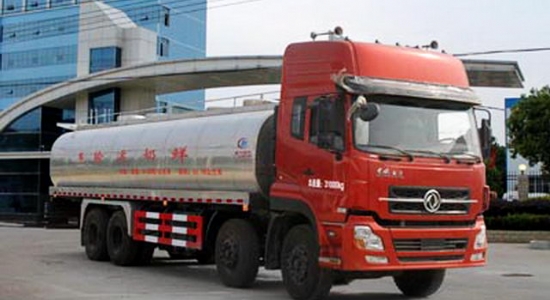 東風天龍22噸鮮奶運輸車
