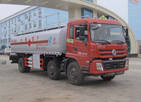 東風國四小三軸加油車